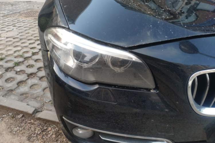 Used BMW 5 Series 2014 525Li Luxury Design Package Right Front Headlight