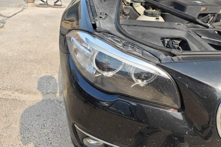 Used BMW 5 Series 2014 525Li Fashion Design Package Right Front Headlight