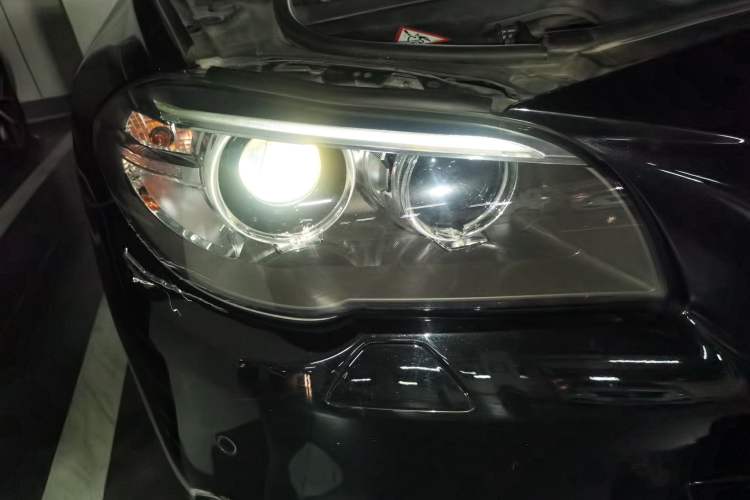 Used BMW 5 Series 2014 520i Elegant Edition Right Front Headlight