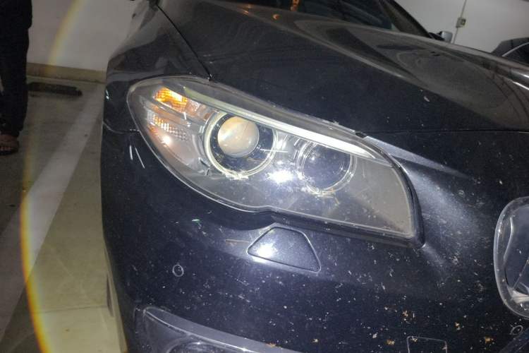 Used BMW 5 Series 2014 525Li Luxury Design Package Right Front Headlight