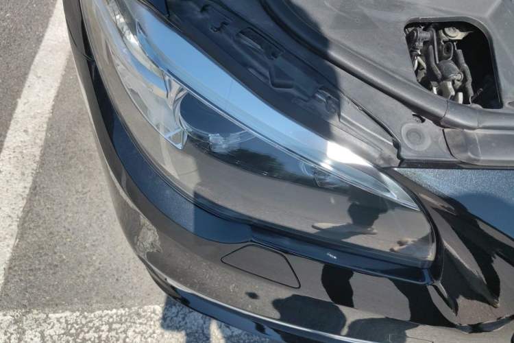 Used BMW 5 Series 2014 525Li Luxury Design Package Right Front Headlight