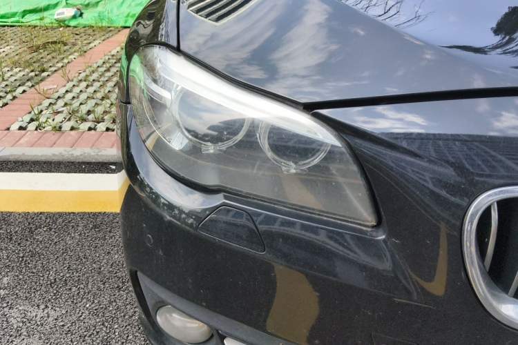 Used BMW 5 Series 2014 525Li Leading Model Right Front Headlight