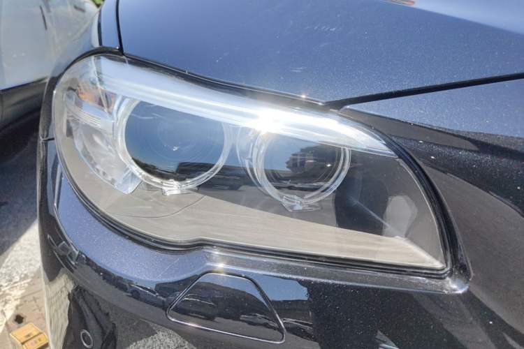 Used BMW 5 Series 2014 525Li Fashion Design Package Right Front Headlight