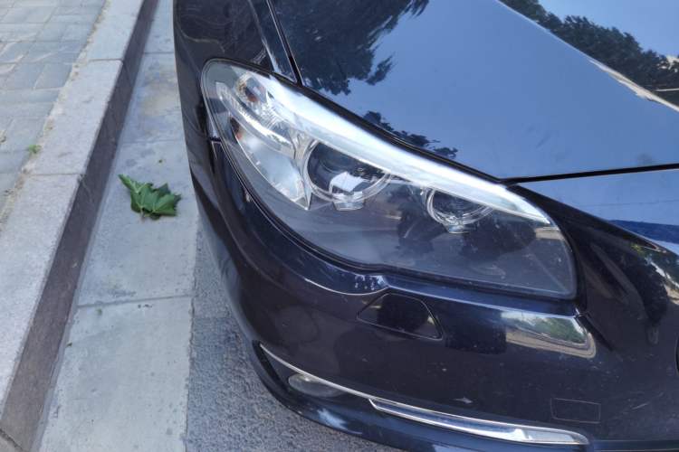 Used BMW 5 Series 2014 525Li Luxury Design Package Right Front Headlight