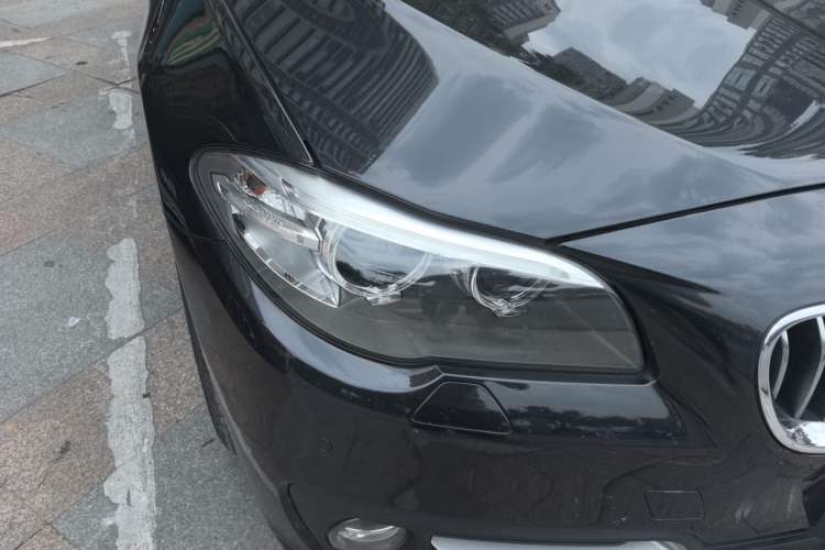Used BMW 5 Series 2014 520Li Elegant Model Right Front Headlight