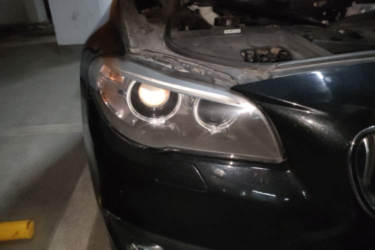 Used BMW 5 Series 2014 520Li Elegant Model Right Front Headlight