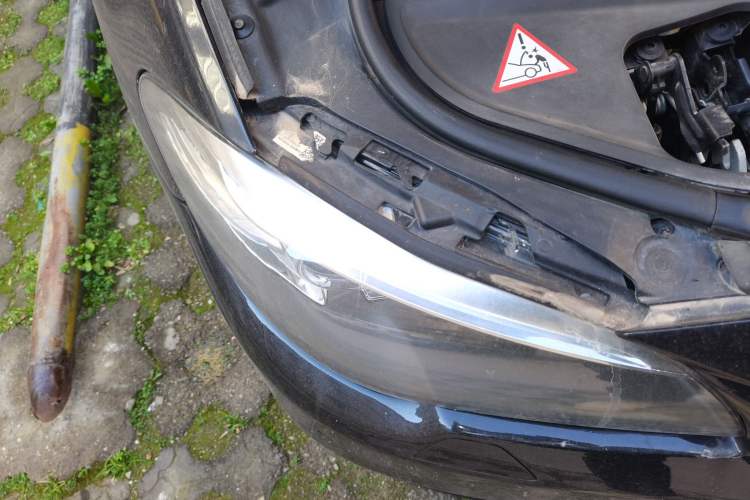 Used BMW 5 Series 2014 525Li Luxury Design Package Right Front Headlight