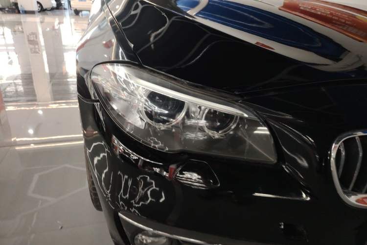 Used BMW 5 Series 2014 520Li Elegant Model Right Front Headlight