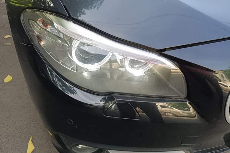 Used BMW 5 Series 2014 520Li Elegant Model Right Front Headlight