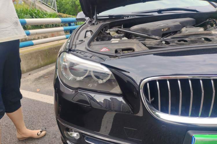Used BMW 5 Series 2014 525Li Luxury Design Package Right Front Headlight