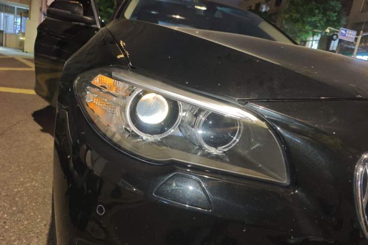 Used BMW 5 Series 2014 525Li Leading Model Right Front Headlight