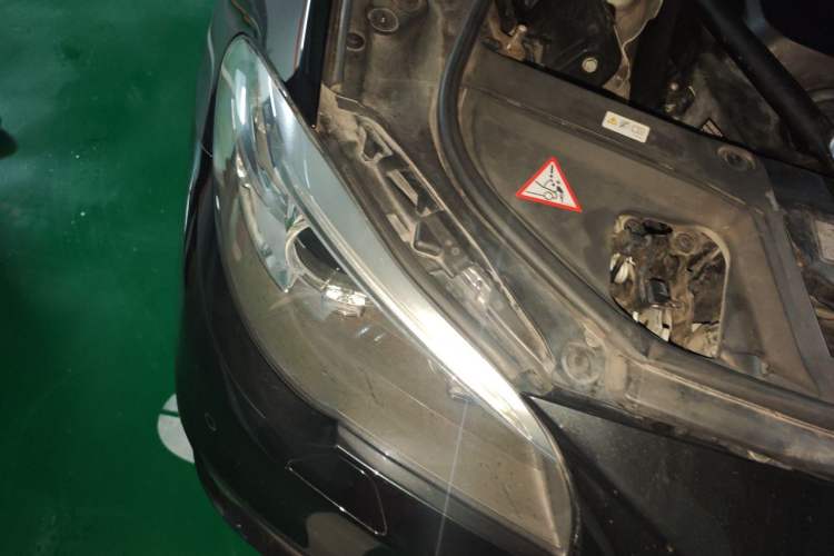 Used BMW 5 Series 2014 535Li Leading Model Right Front Headlight