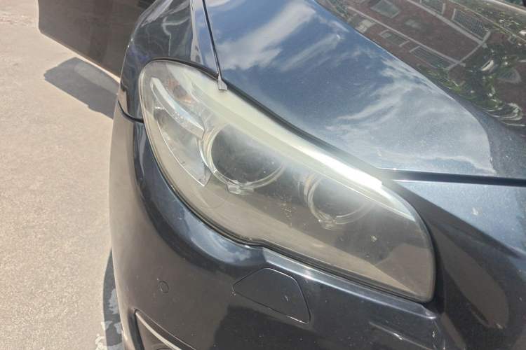 Used BMW 5 Series 2014 525Li Luxury Design Package Right Front Headlight