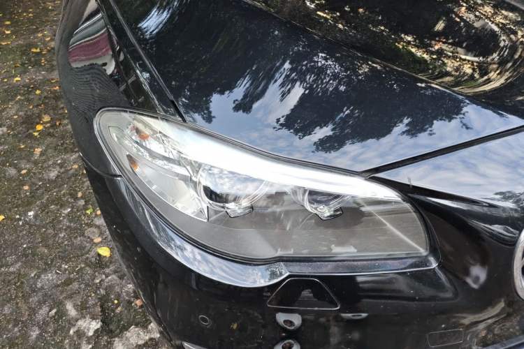 Used BMW 5 Series 2014 525Li Luxury Design Package Right Front Headlight