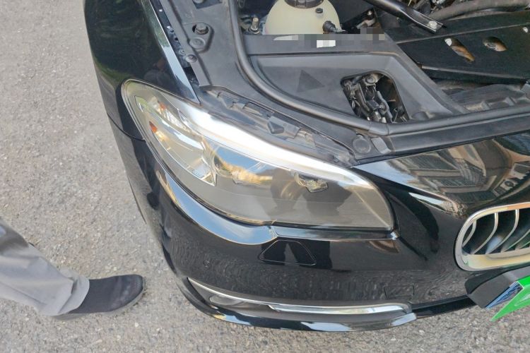 Used BMW 5 Series 2014 525Li Luxury Design Package Right Front Headlight