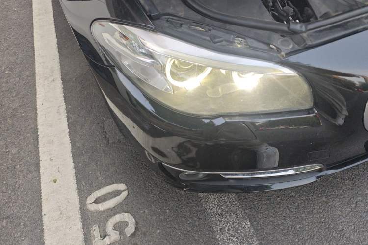 Used BMW 5 Series 2014 525Li Luxury Design Package Right Front Headlight