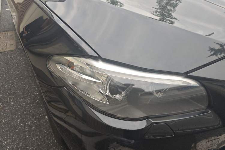 Used BMW 5 Series 2014 525Li Leading Model Right Front Headlight