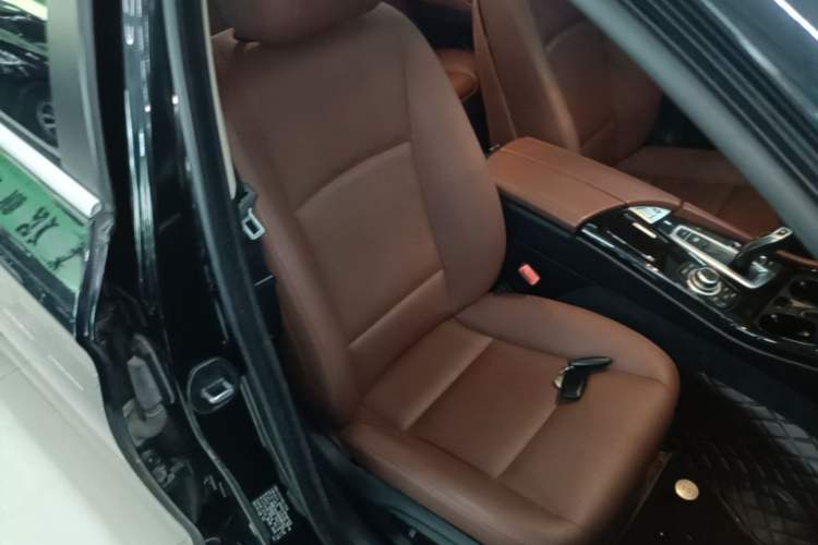 Used BMW 5 Series 2014 525Li Leading Model Right Front Seat