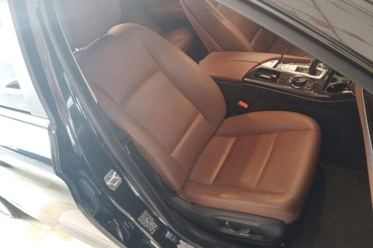 Used BMW 5 Series 2014 525Li Leading Model Right Front Seat