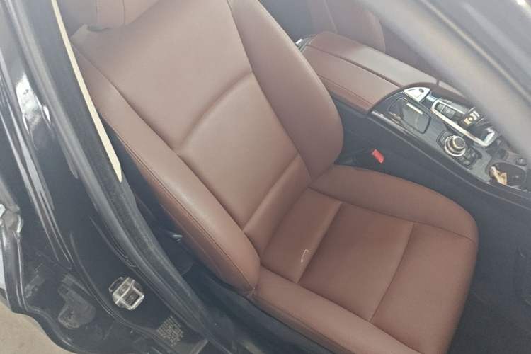 Used BMW 5 Series 2014 520Li Elegant Model Right Front Seat