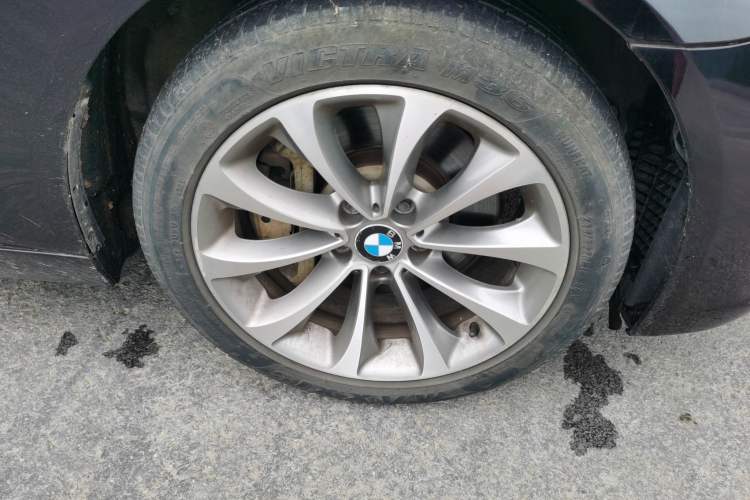Used BMW 5 Series 2014 528Li Leading Model Right Front Wheel Hub