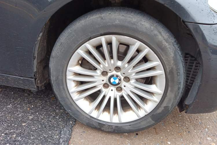 Used BMW 5 Series 2014 525Li Leading Model Right Front Wheel Hub