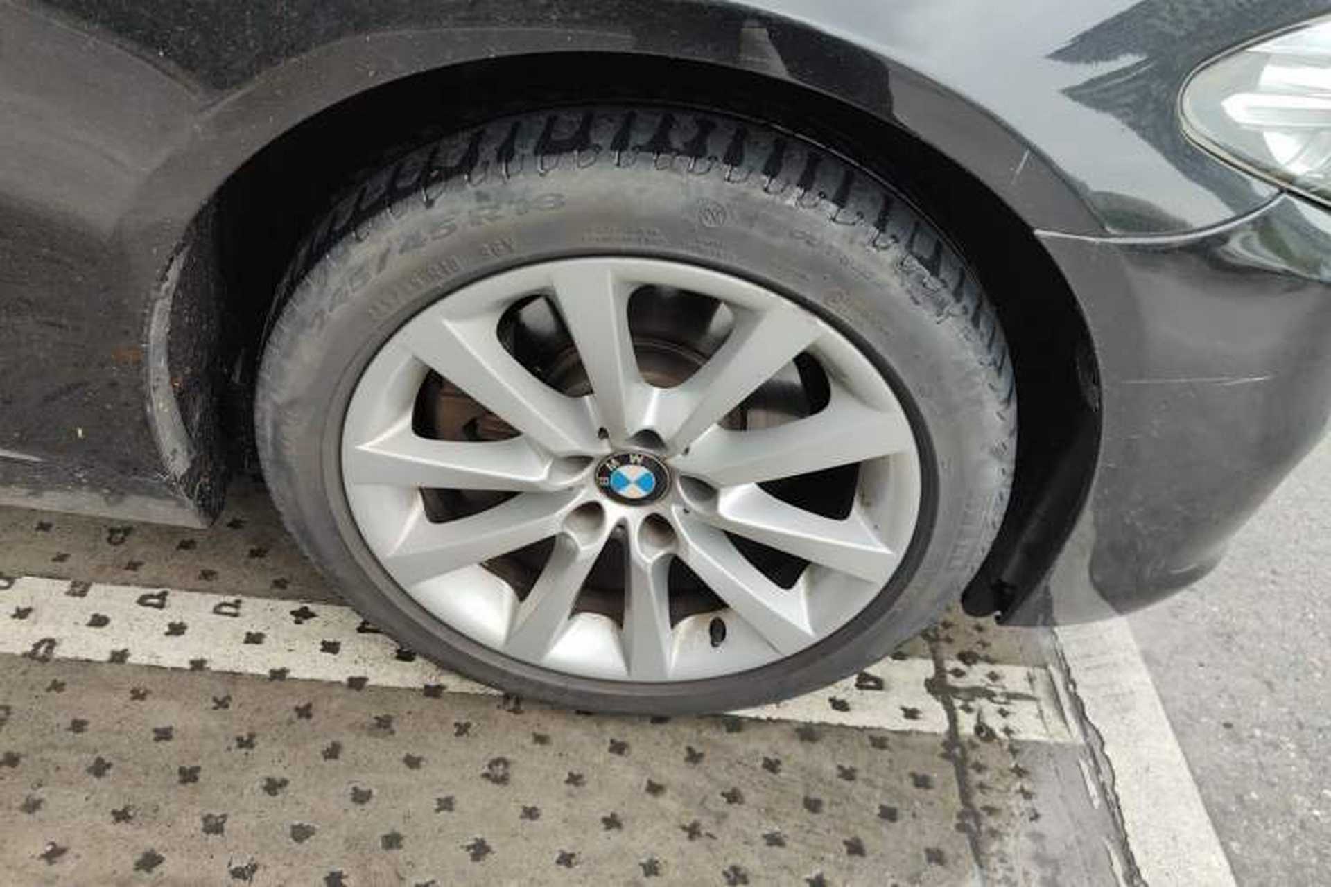 Used BMW 5 Series 2014 530Li Leading Model Right Front Wheel Hub