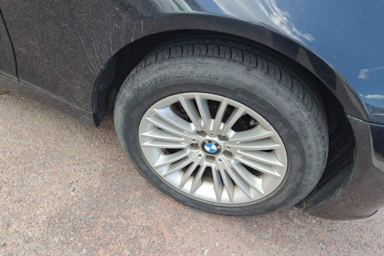 Used BMW 5 Series 2014 525Li Leading Model Right Front Wheel Hub