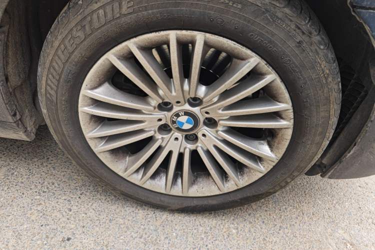 Used BMW 5 Series 2014 525Li Leading Model Right Front Wheel Hub