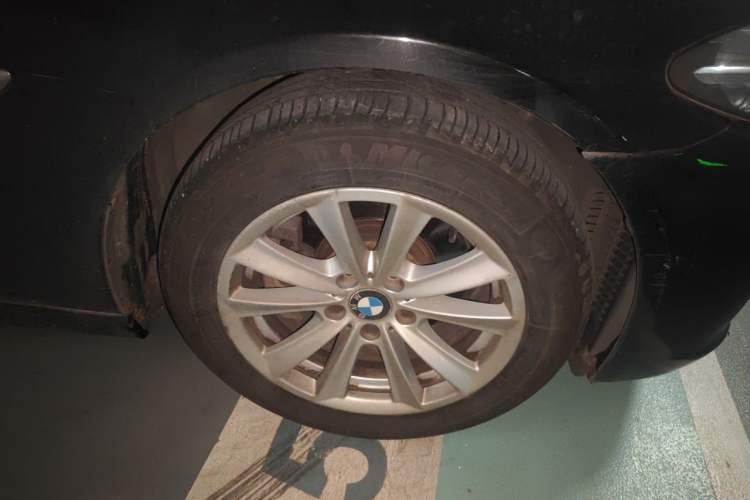 Used BMW 5 Series 2014 520Li Elegant Model Right Front Wheel Hub
