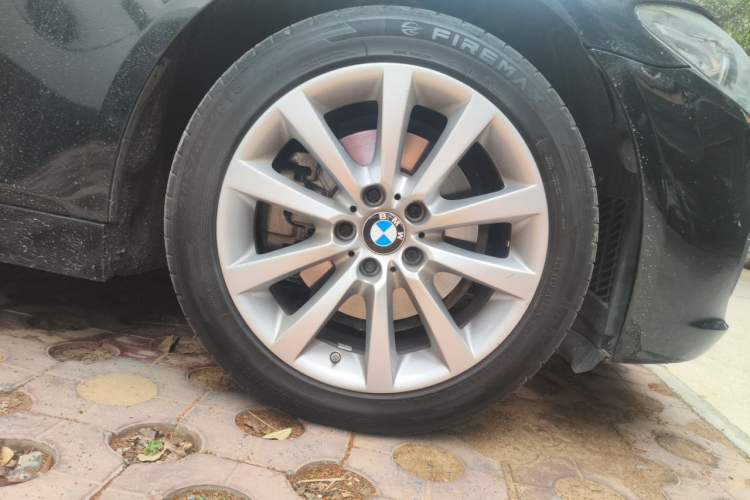 Used BMW 5 Series 2014 528Li Leading Model Right Front Wheel Hub