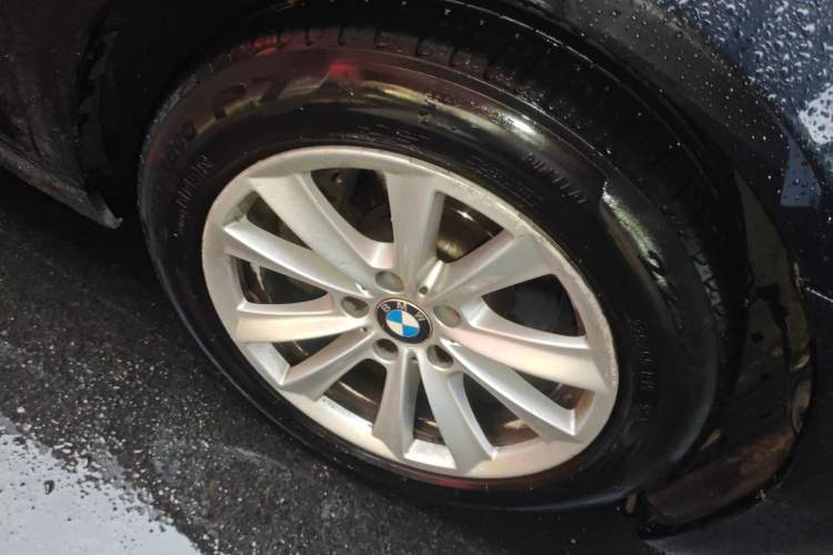 Used BMW 5 Series 2014 520i Elegant Edition Right Front Wheel Hub