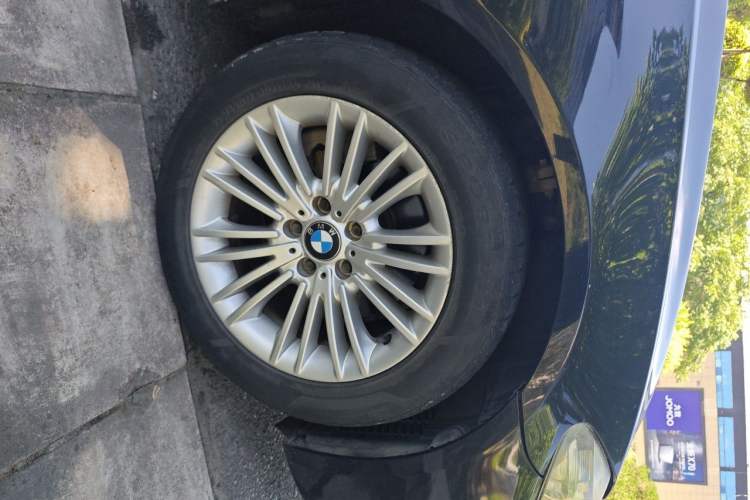 Used BMW 5 Series 2014 525Li Leading Model Right Front Wheel Hub