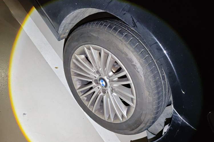 Used BMW 5 Series 2014 525Li Leading Model Right Front Wheel Hub