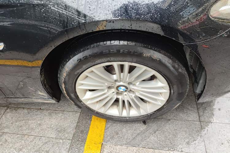 Used BMW 5 Series 2014 525Li Leading Model Right Front Wheel Hub