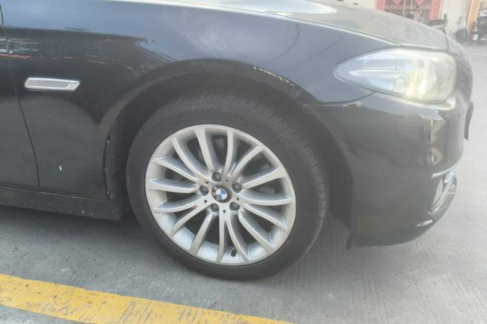 Used BMW 5 Series 2014 525Li Luxury Design Package Right Front Wheel Hub
