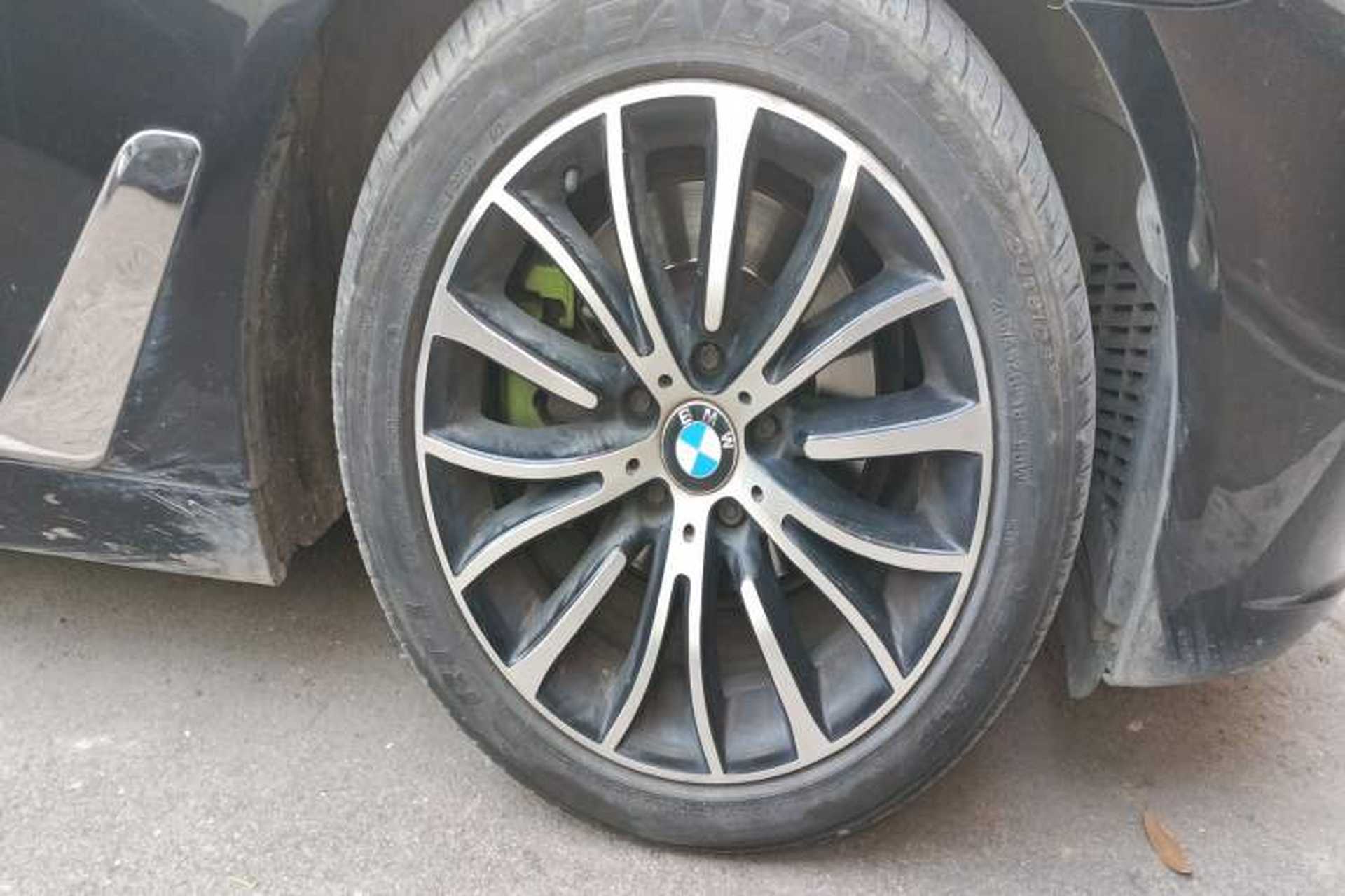 Used BMW 5 Series 2014 525Li Leading Model Right Front Wheel Hub