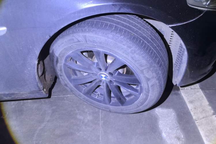 Used BMW 5 Series 2014 520i Elegant Edition Right Front Wheel Hub
