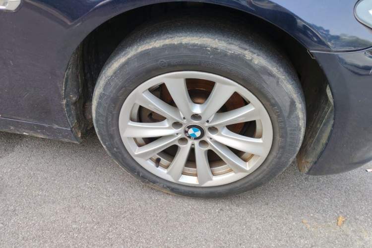 Used BMW 5 Series 2014 520i Elegant Edition Right Front Wheel Hub