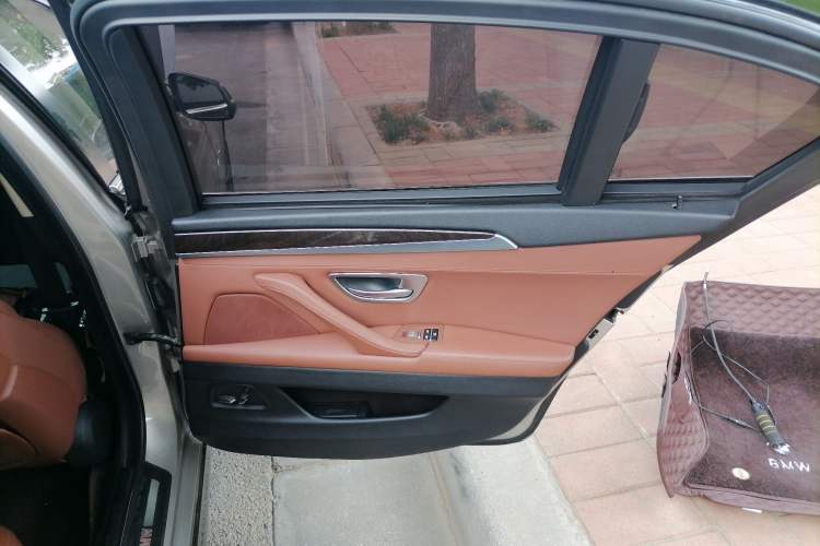 Used BMW 5 Series 2014 535Li Leading Model Right Rear Door Interior