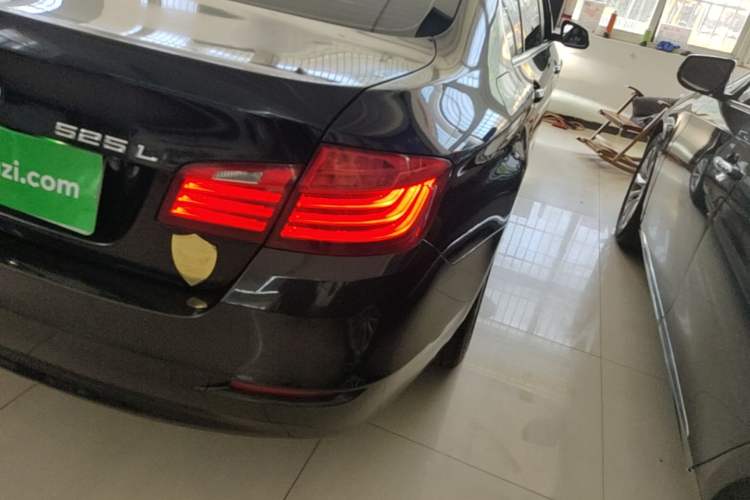 Used BMW 5 Series 2014 520Li Elegant Model Right Rear Taillight