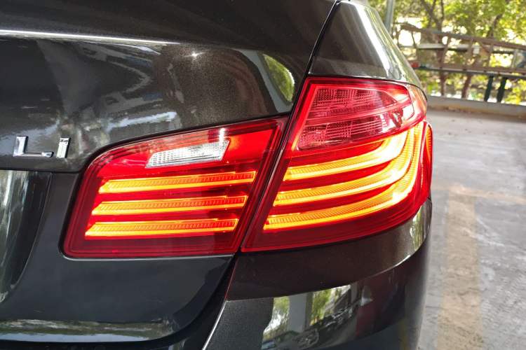 Used BMW 5 Series 2014 525Li Leading Model Right Rear Taillight