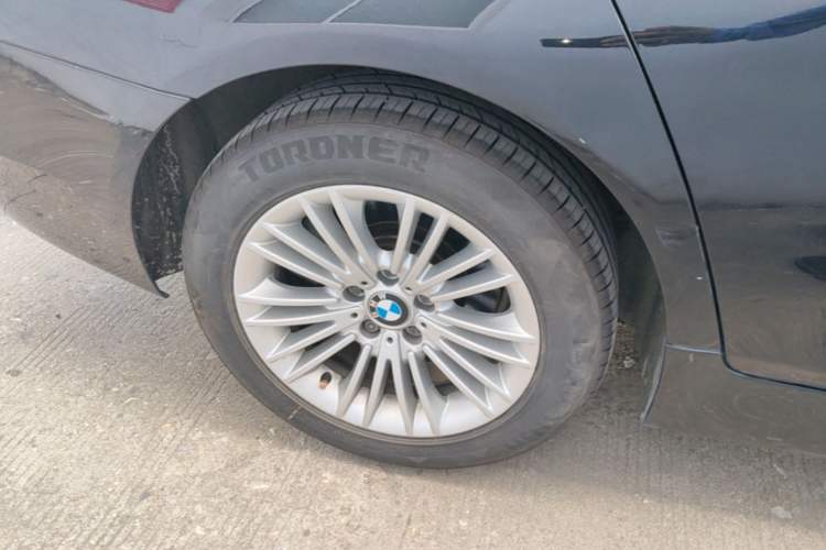 Used BMW 5 Series 2014 525Li Leading Model Right Rear Wheel Hub