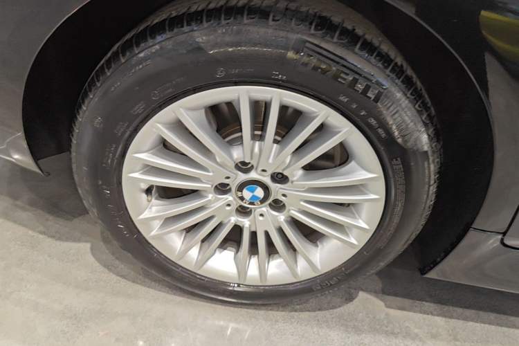 Used BMW 5 Series 2014 525Li Leading Model Right Rear Wheel Hub