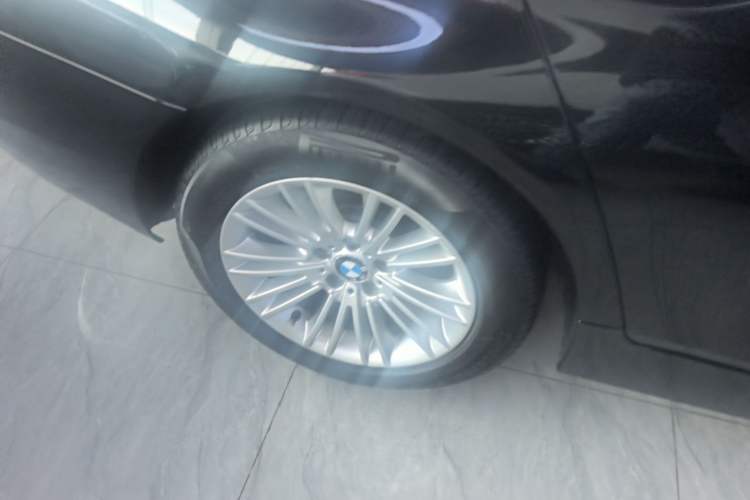 Used BMW 5 Series 2014 525Li Leading Model Right Rear Wheel Hub