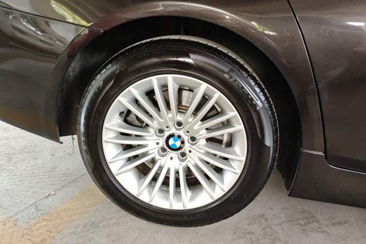 Used BMW 5 Series 2014 525Li Leading Model Right Rear Wheel Hub