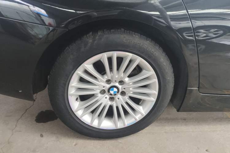 Used BMW 5 Series 2014 525Li Leading Model Right Rear Wheel Hub