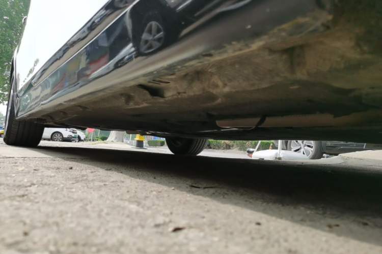 Used BMW 5 Series 2014 520Li Elegant Model Right Side Sill