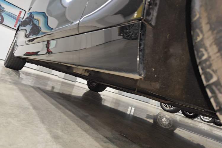 Used BMW 5 Series 2014 525Li Leading Model Right Side Sill