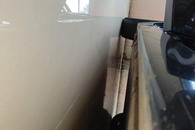 Used BMW 5 Series 2014 520Li Elegant Model Right Side Sill